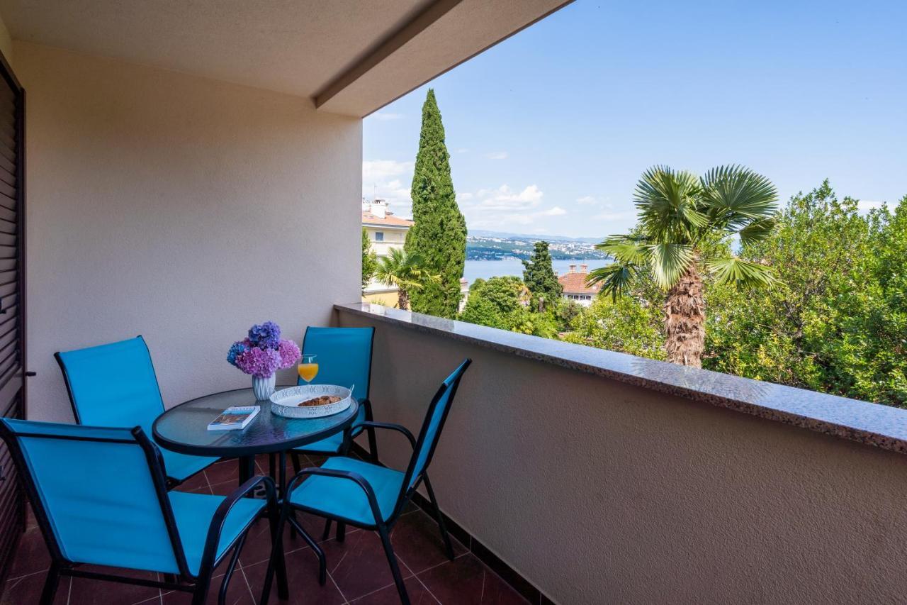 Downtown Apartment Helena Opatija Bagian luar foto