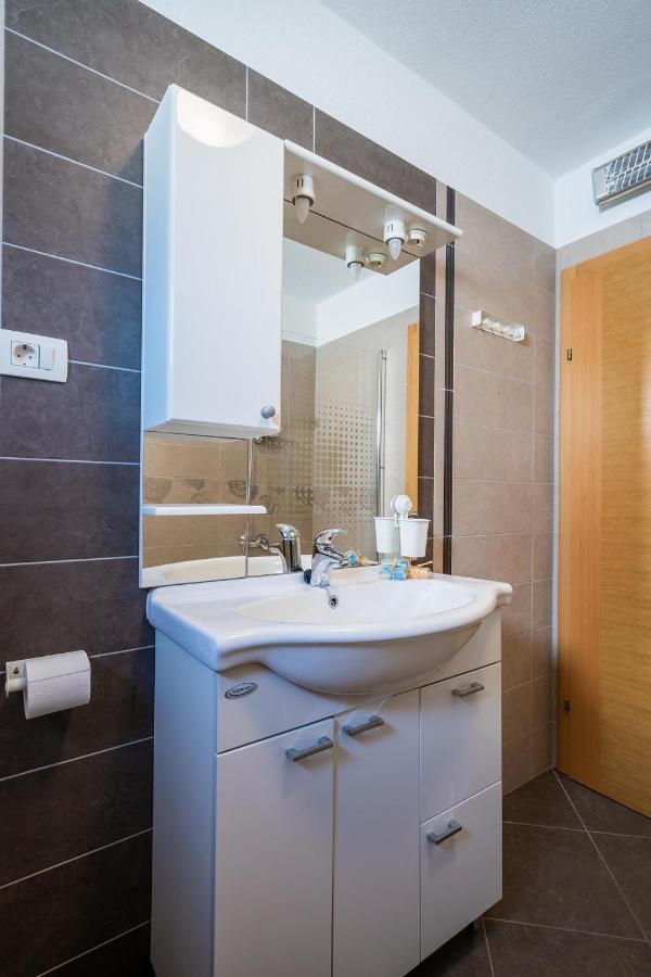 Downtown Apartment Helena Opatija Bagian luar foto